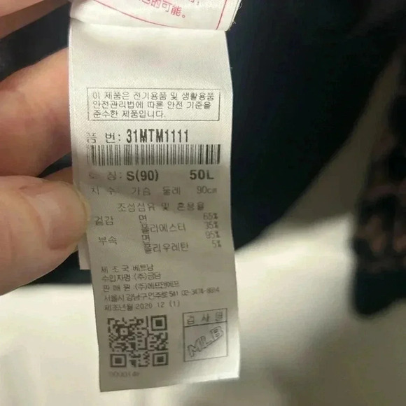 MLB New York YANKEES Monogram Embossed Sweatshirt Small Black & Pink Baseball - Picture 9 of 13